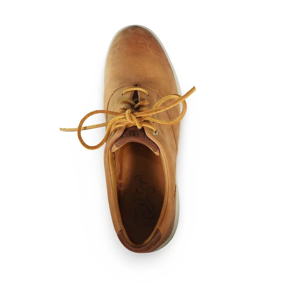 Sperry brand top
